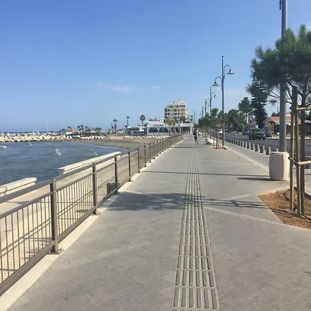 Family Comfort 2 Bdrm Apts Near The Sea Apartment *