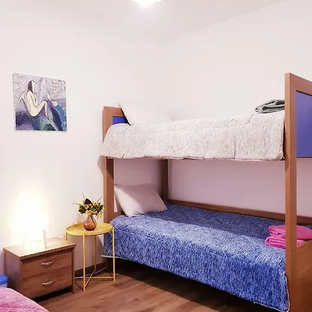 Apartment Family Comfort 2 Bdrm Apts Near The Sea